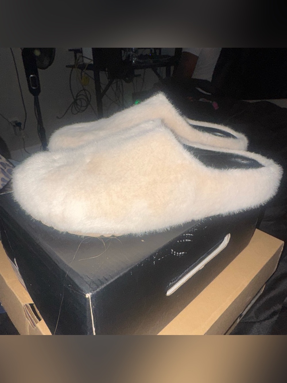 Fashion Nova Plush Faux Fur Slide Slippers - Cream